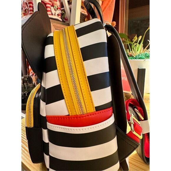 Loungefly McDonalds's Hamburglar Cosplay Mini Backpack and Wallet NWT - Picture 9 of 12